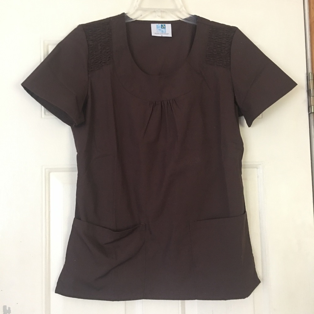 NWOT Brown Adar Uniforms Scrub Top